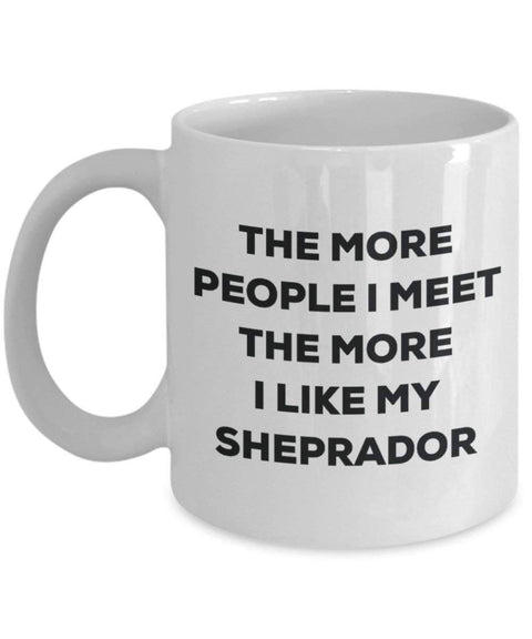 The more people i meet the more i Like My Sheprador mug – Funny Coffee Cup – Christmas Dog Lover cute GAG regalo idea 11oz Infradito colorati estivi, con finte perline